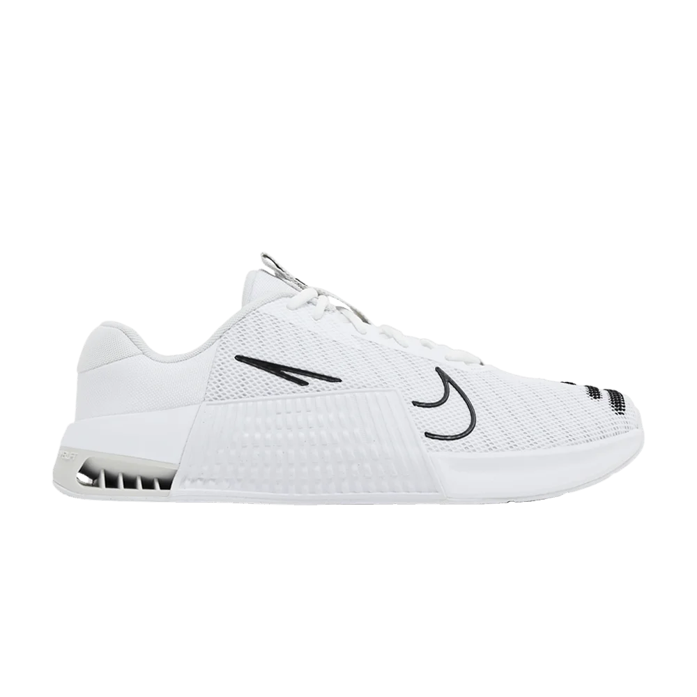 Krossovki-Nike-Metcon-9-TB-White-Black
