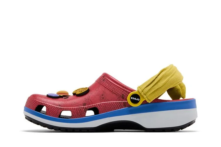 one-piece-x-crocs-classic-clog-luffy-212125-90h_3