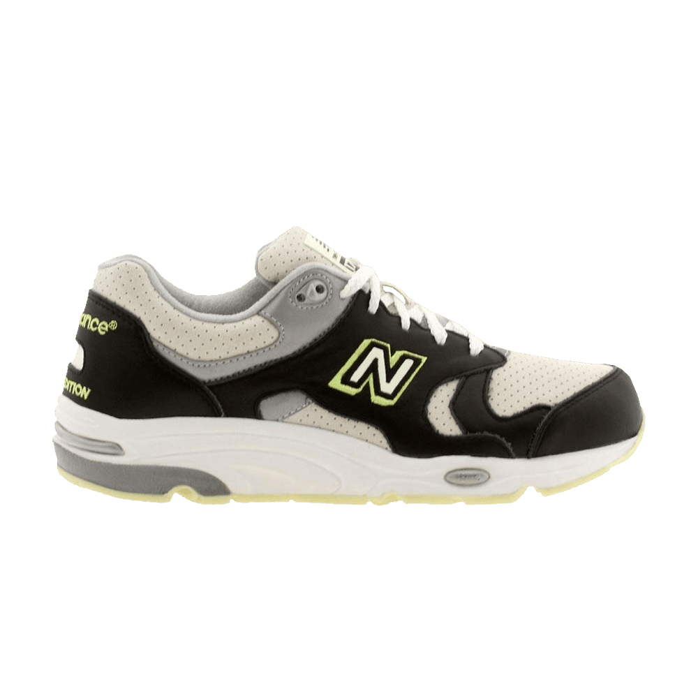 Кроссовки New Balance Barneys New York x 1700 'Glow In The Dark'