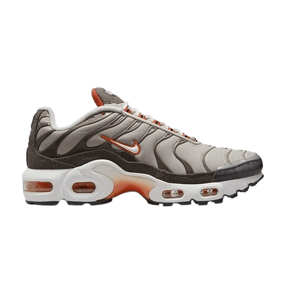 Krossovki-Nike-Air-Max-Plus-SE-GS-First-Use-Cream-Orange