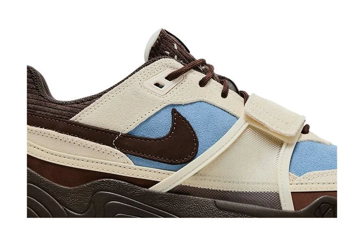 Кроссовки Travis Scott x Nike Zoom Field Jaxx 'Leche Blue'