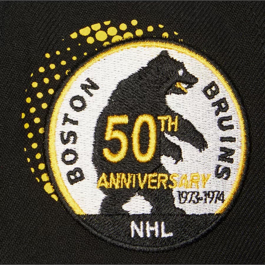 Бейсболка Mitchell & Ness Black Boston Bruins Big Face 7.0 Vintage Snapback Hat