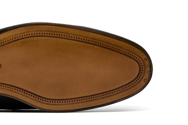 gucci-brixton-horsebit-loafer-black-407314-dlc00-1000_04