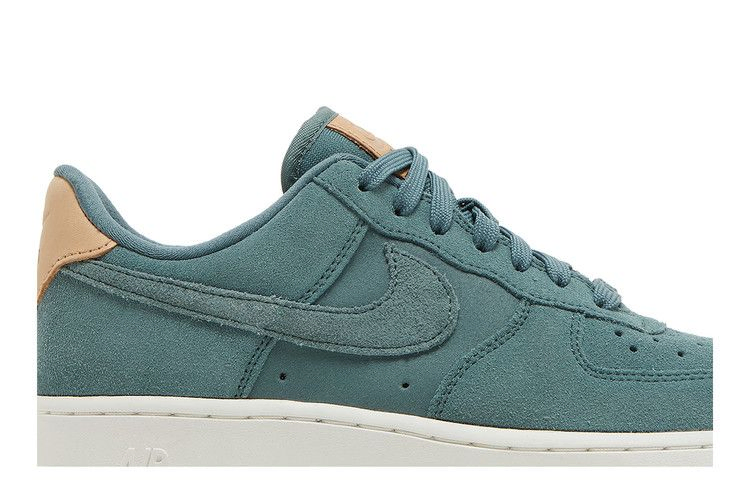 Кроссовки Nike Wmns Air Force 1 '07 Low Premium 'Hasta'