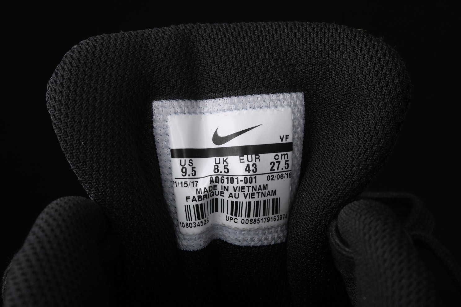 Air-Max-90-Night-Ops-13
