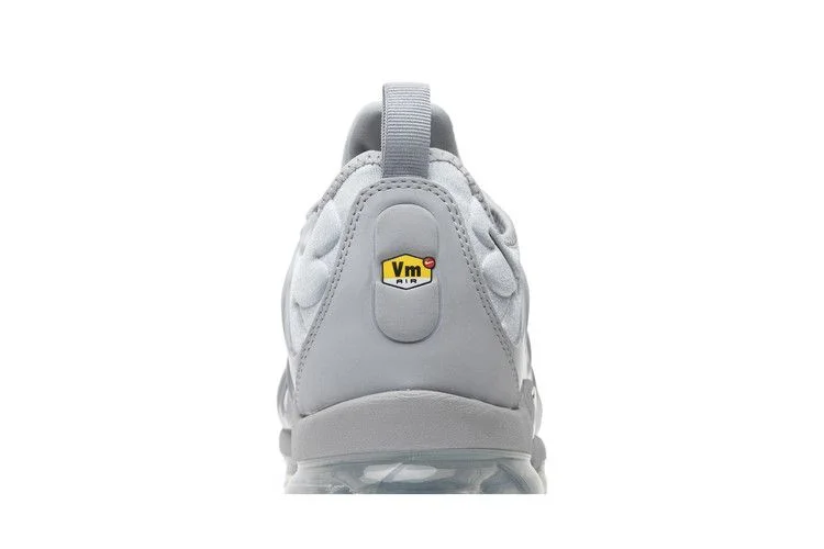 Кроссовки Nike Air VaporMax Plus 'Wolf Grey' 2018