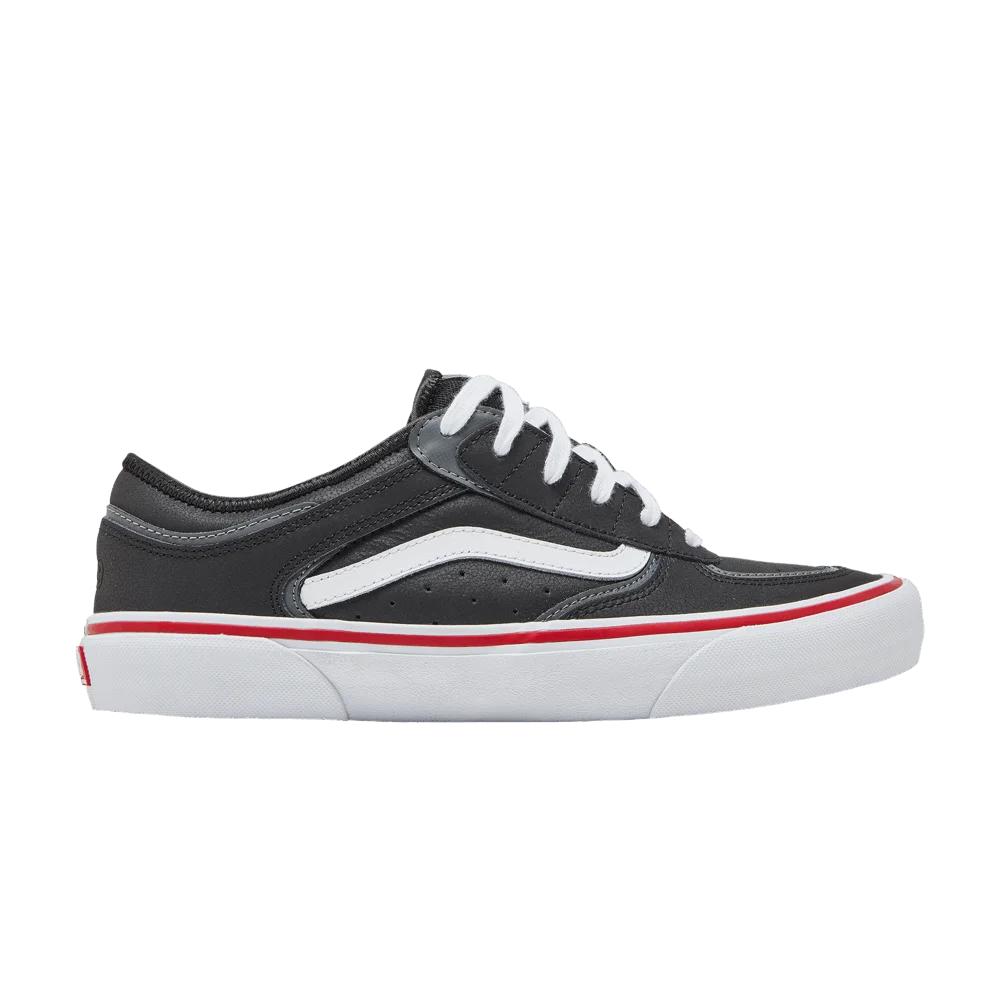 Krossovki-Vans-Rowley-Black-White-Red