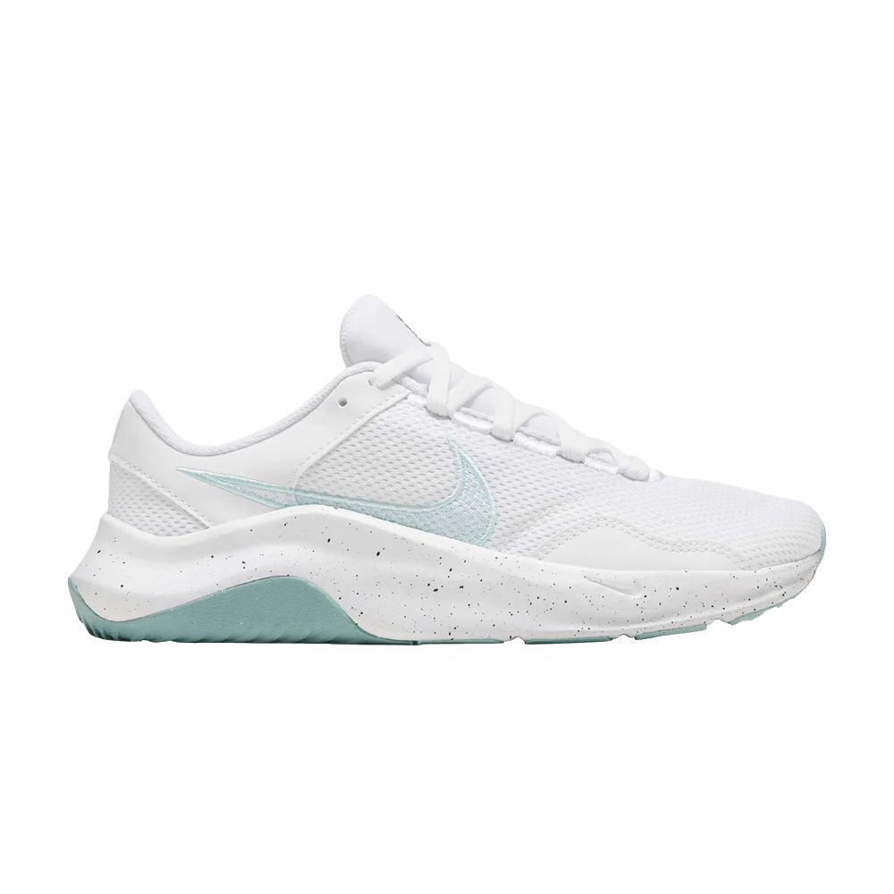 Krossovki-Nike-Wmns-Legend-Essential-3-Next-Nature-White-Jade-Ice