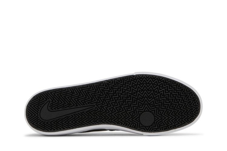 chron-2-canvas-sb-black-white-dm3494-001_03
