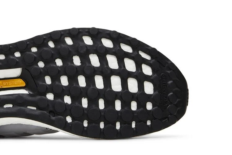 Krossovki-adidas-UltraBoost-1.0-DNA-White-Black-4