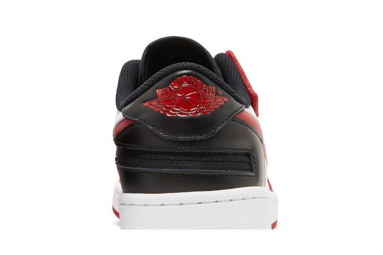 Кроссовки Air Jordan 1 Low FlyEase 'White Gym Red'