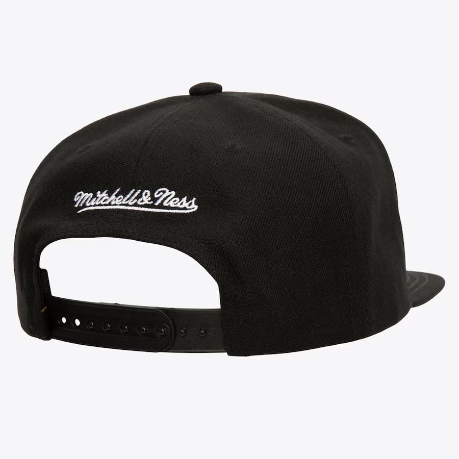 Бейсболка Mitchell & Ness Black Philadelphia 76ers Hardwood Classics XL Logo Snapback Hat
