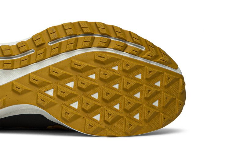 gyakusou-x-air-zoom-pegasus-36-trail-yellow-cd0383-700_04