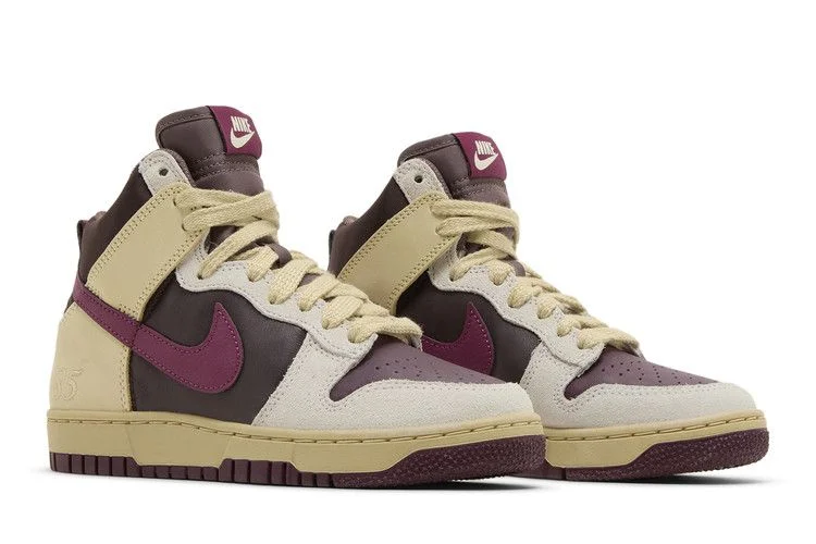 Krossovki-Nike-Wmns-Dunk-High-1985-Valentines-Day-7