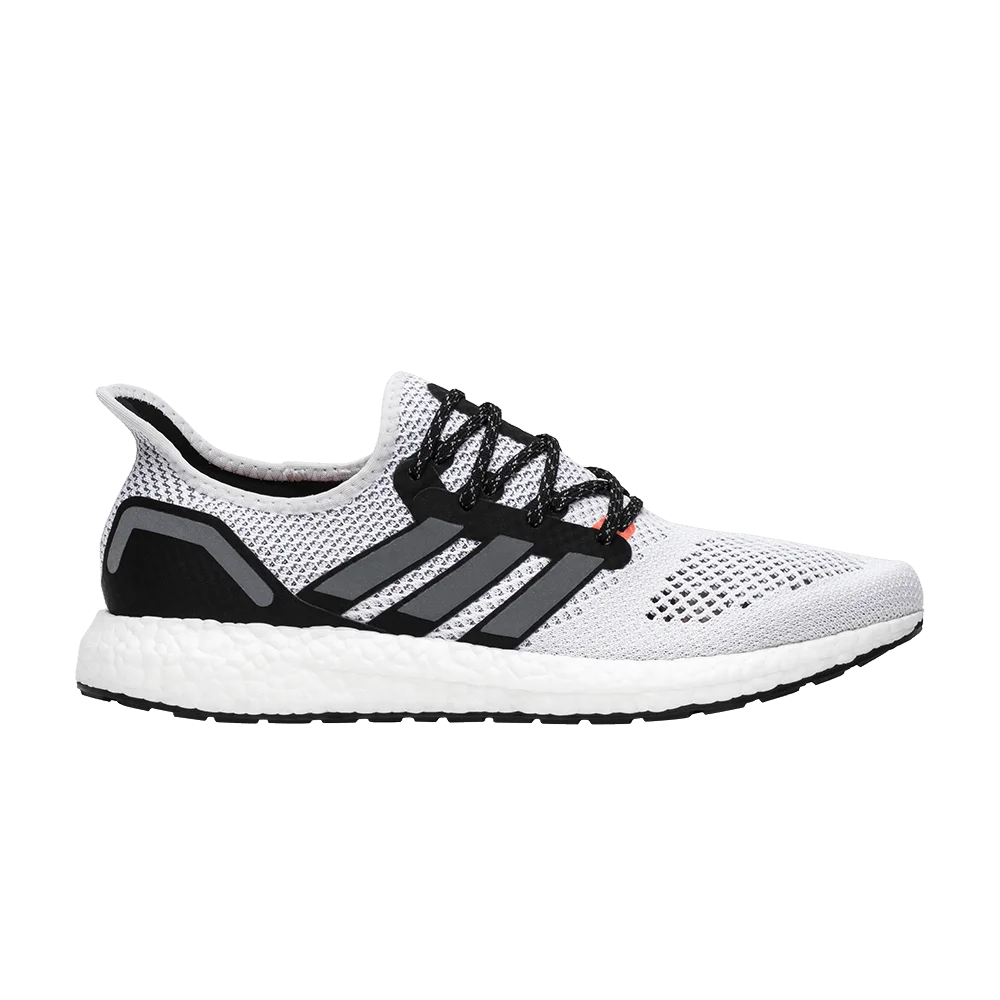 Krossovki-Adidas-AM4TKY-Tokyo