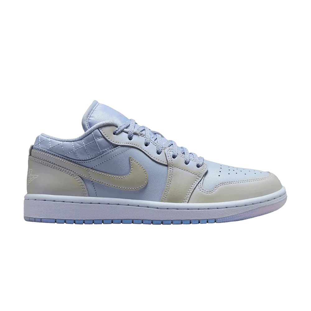 Кроссовки Wmns Air Jordan 1 Low SE 'Ghost Sail Pure Platinum'