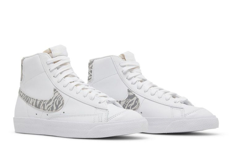 wmns-blazer-mid-77-se-zebra-dh9633-101_07
