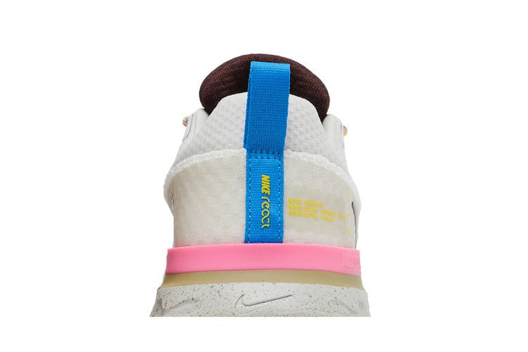react-infinity-run-flyknit-3-sail-pinksicle-earth-fj7068-120_06