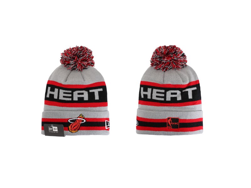 Шапка Miami Heat с помпоном
