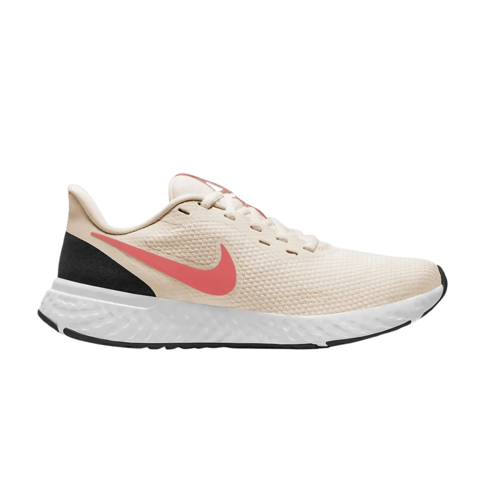Krossovki-Nike-Wmns-Revolution-5-Light-Soft-Pink-Magic-Ember