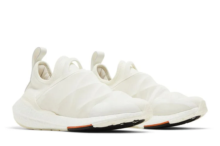 Krossovki-adidas-Y-3-UltraBoost-22-Triple-White-7