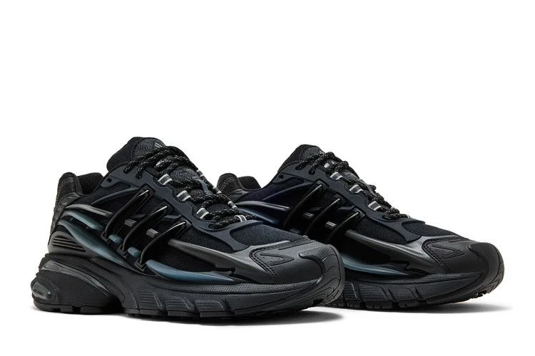 Krossovki-Pharrell-x-VIRGINIA-x-adidas-Adistar-Jellyfish-Triple-Black-7