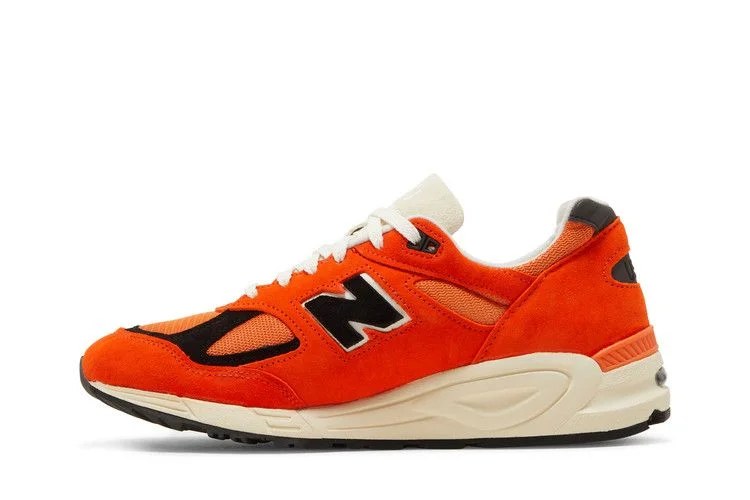 Кроссовки Teddy Santis x New Balance 990v2 Made in USA 'Marigold'