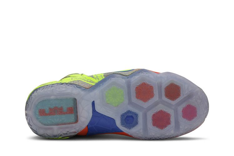 lebron-12-gs-six-meridians-685181-800_03