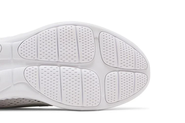 Krossovki-Nike-Lunar-Skyelux-White-Pure-Platinum-4