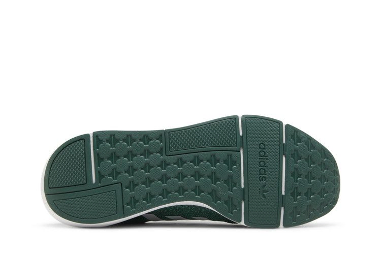 swift-run-22-collegiate-green-gz3501_03
