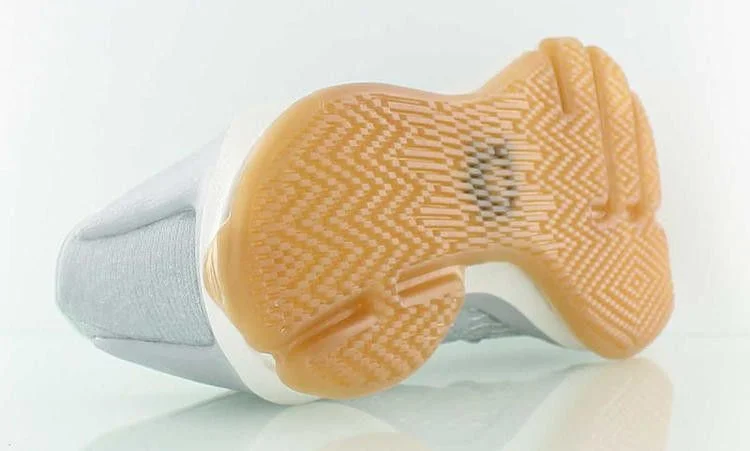 Krossovki-Nike-KD-8-Easter-3