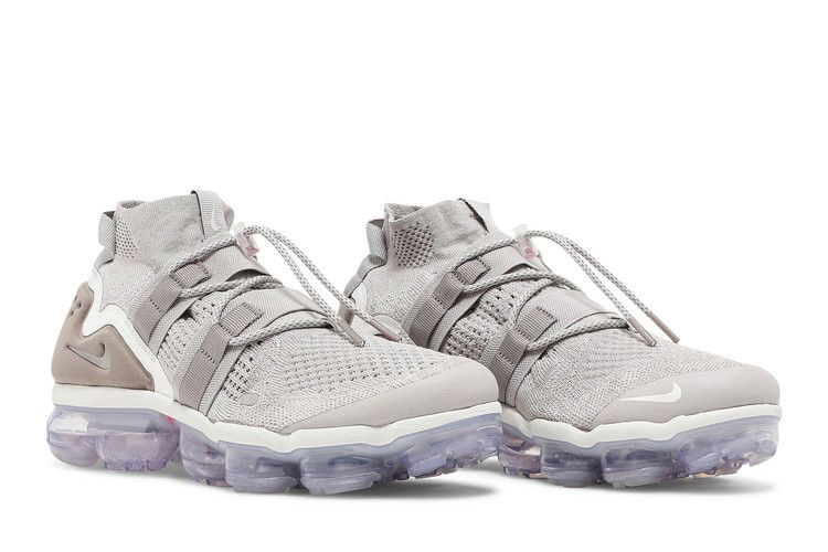 air-vapormax-utility-moon-particle-ah6834-205_07