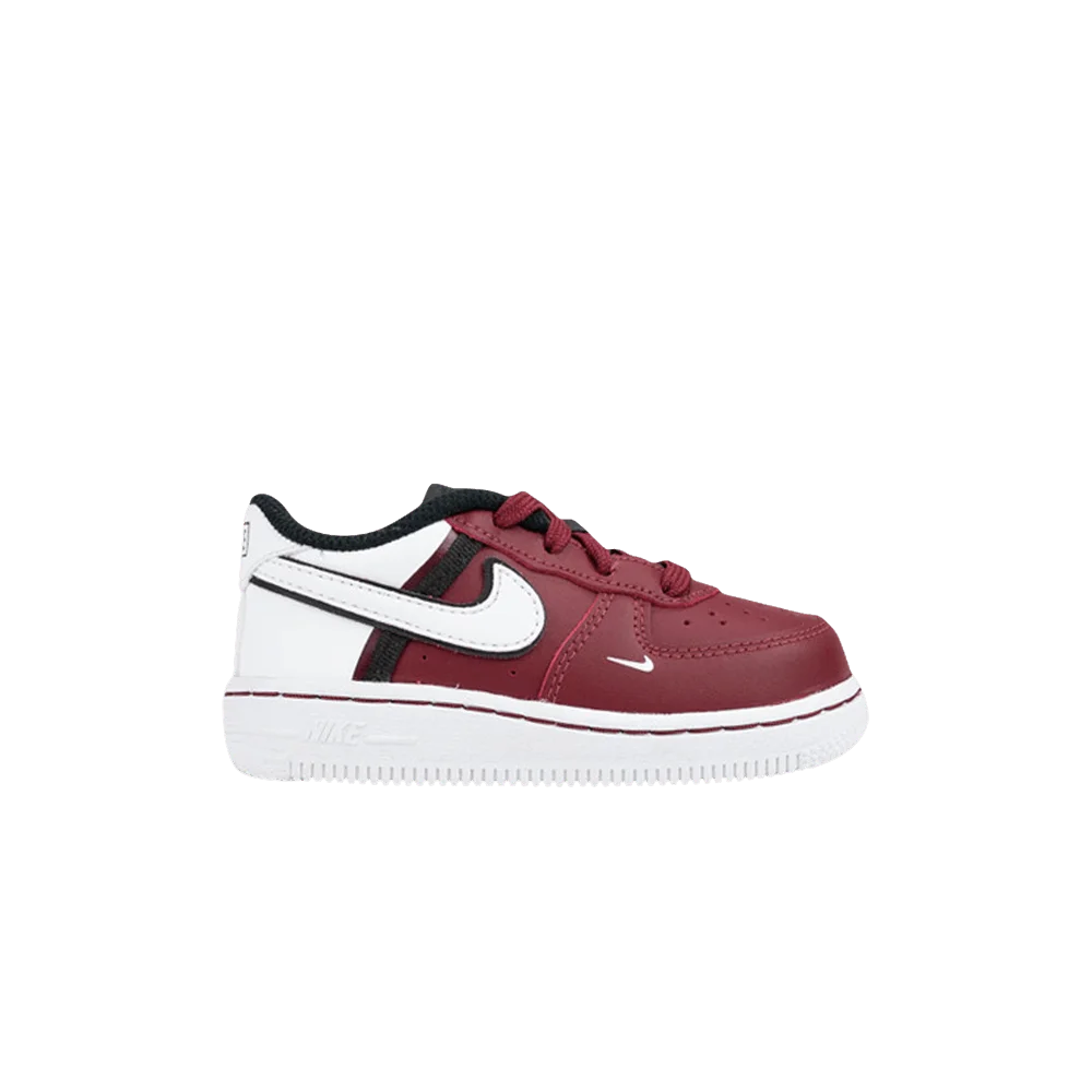 Krossovki-Nike-Air-Force-1-LV8-2-TD-Team-Red-White