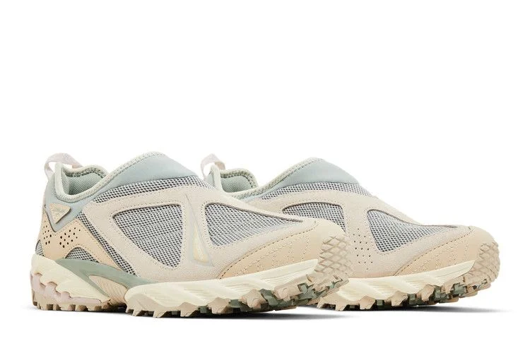 Krossovki-Tokyo-Design-Studio-x-New-Balance-610S-Concrete-7