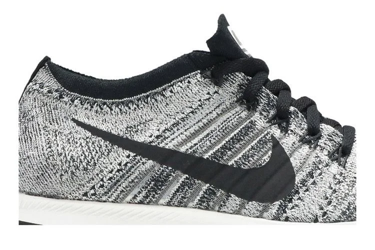 Кроссовки Nike Zoom Flyknit Streak 'Oreo'