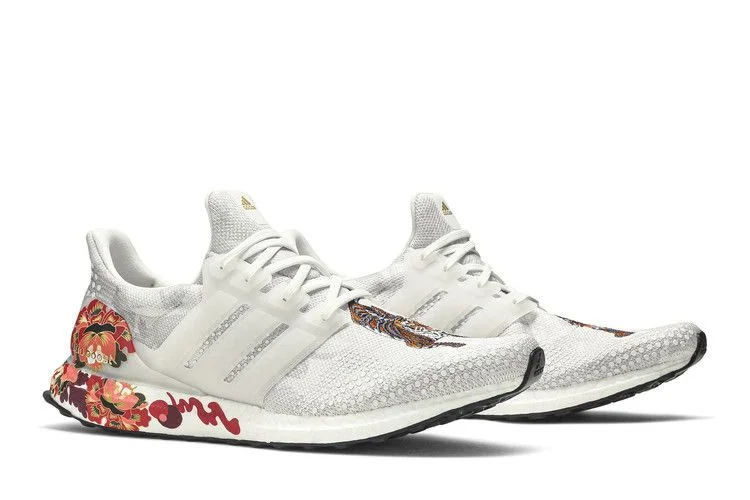 Krossovki-adidas-UltraBoost-OG-Chinese-New-Year-7