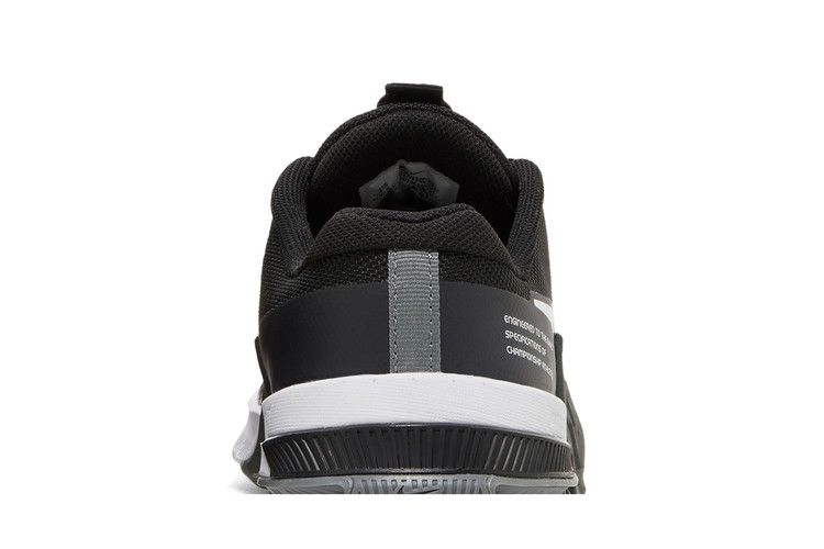 wmns-metcon-8-black-dark-smoke-grey-do9327-001_06