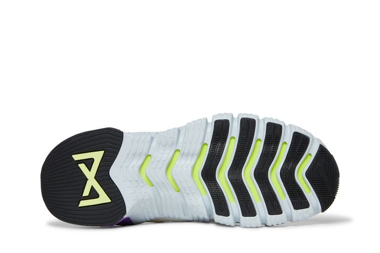 Кроссовки Nike Wmns Free Metcon 4 'White Wild Berry'