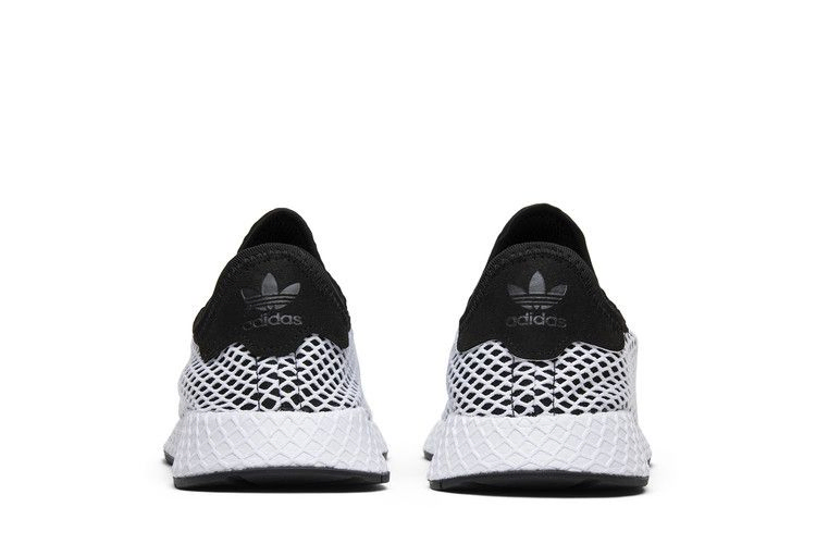 deerupt-black-cq2626_05