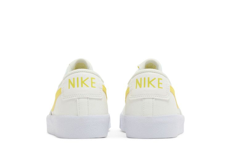 Кроссовки Nike Blazer Low '77 GS 'White Opti Yellow'