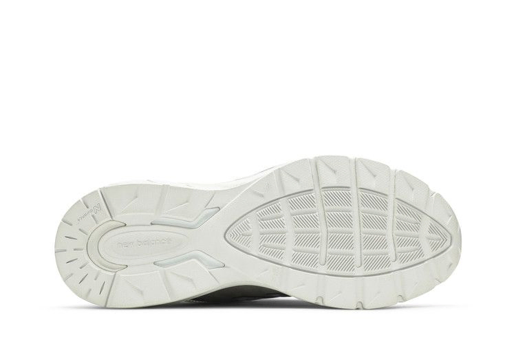 990v5-made-in-usa-marblehead-black-m990bm5_03
