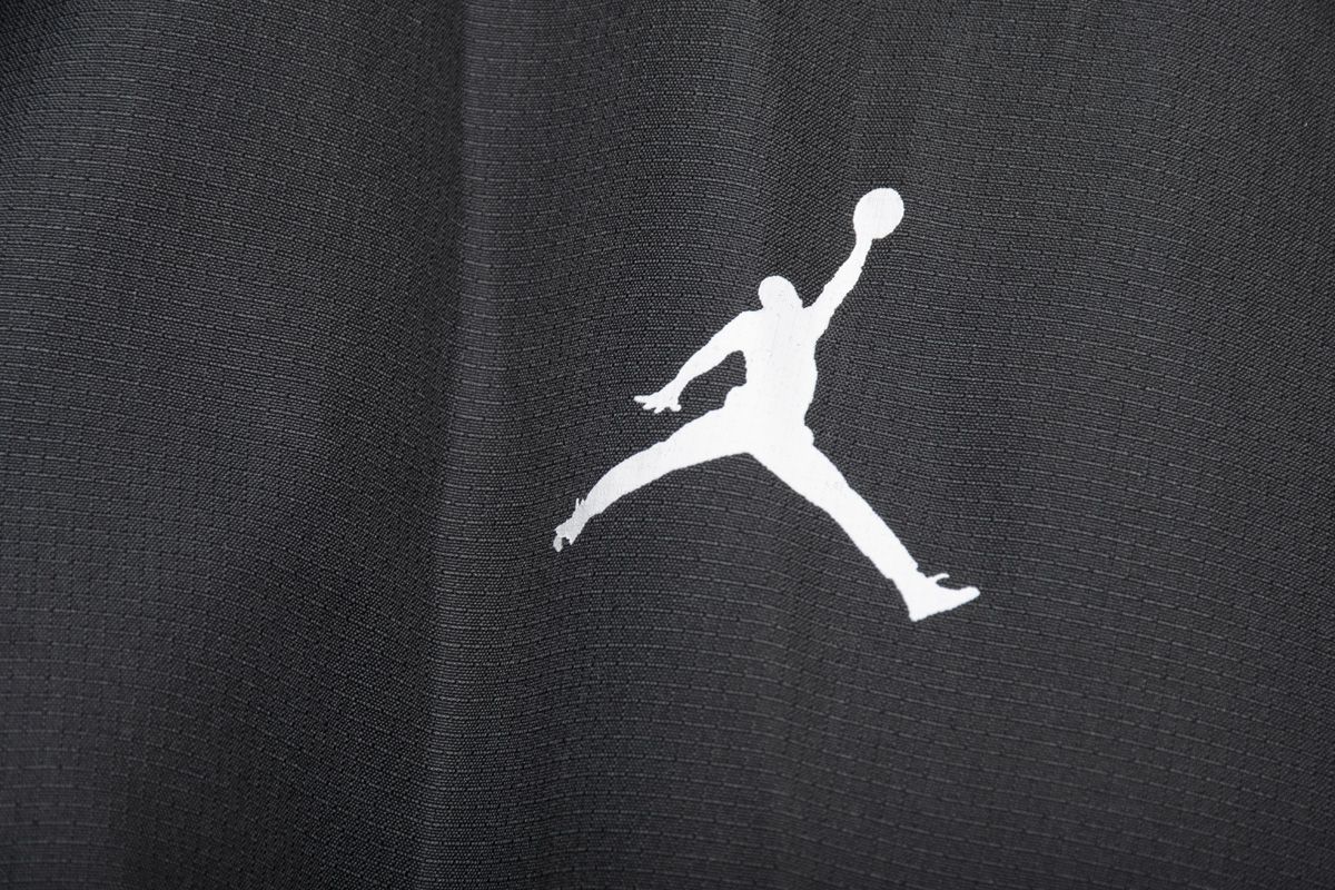 Jordan-Brand-x-PSG-2018-11