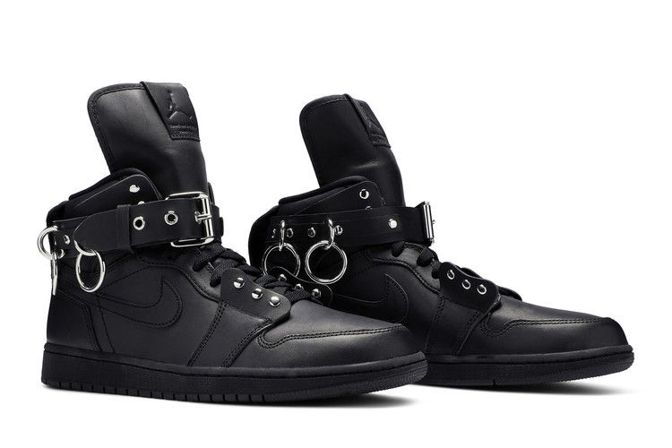 comme-des-garcons-x-air-jordan-1-retro-strap-high-black-cdg-aj1-strap-blk_07