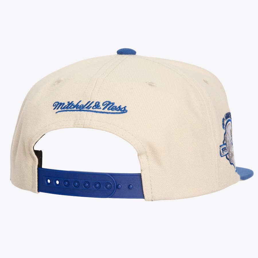 Бейсболка Mitchell & Ness Cream New York Yankees OG Snapback Hat