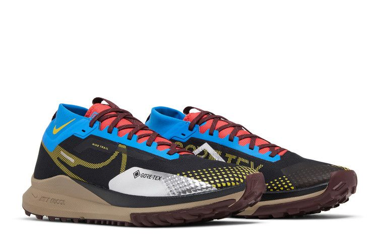 react-pegasus-trail-4-gore-tex-black-vivid-sulfur-dj7926-003_07