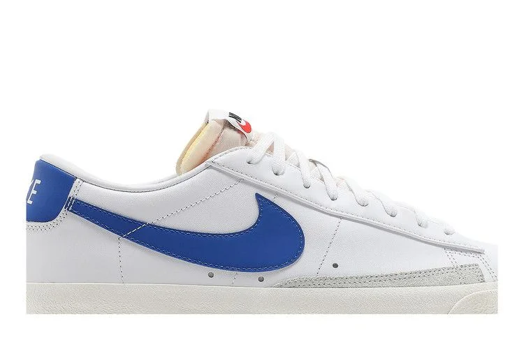 Krossovki-Nike-Blazer-Low-77-Vintage-White-Hyper-Royal-1