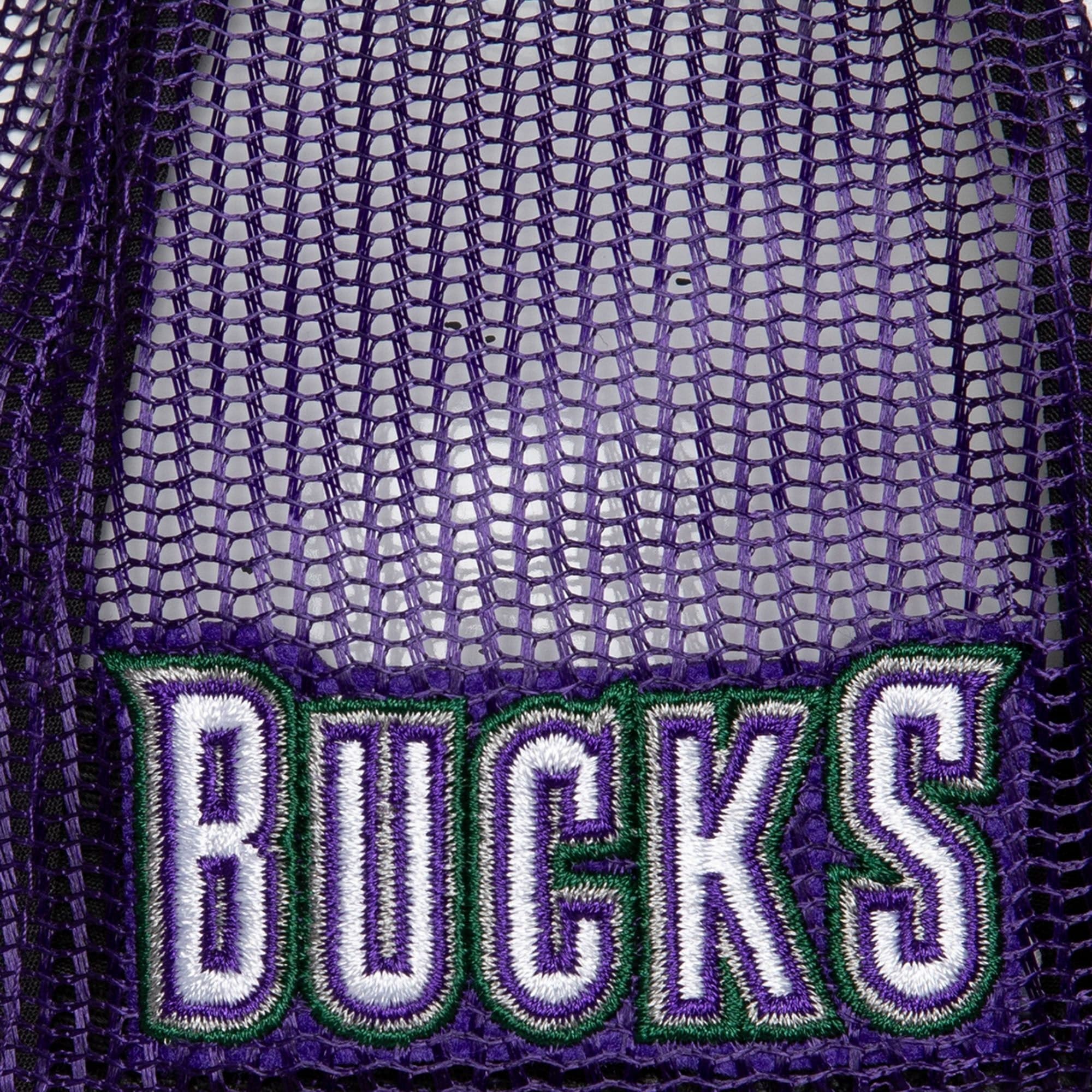 Бейсболка Mitchell & Ness Blocker Trucker HWC Milwaukee Bucks Hat