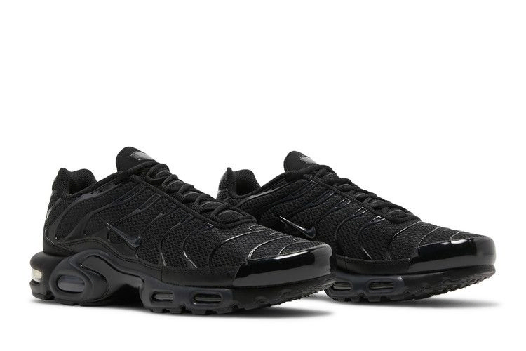 air-max-plus-triple-black-db0682-001_07