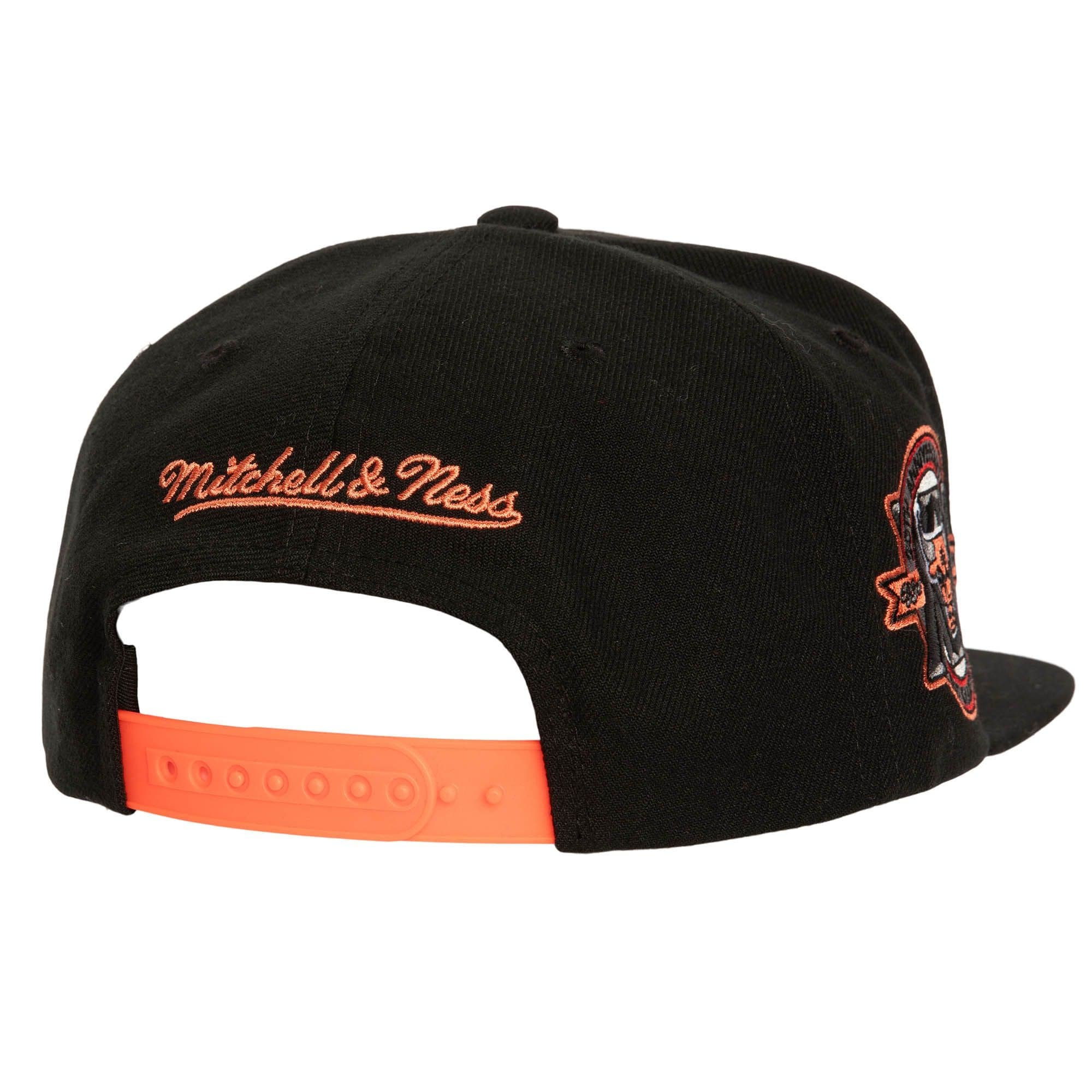 Бейсболка Mitchell & Ness Core VI Snapback Chicago Bulls Hat
