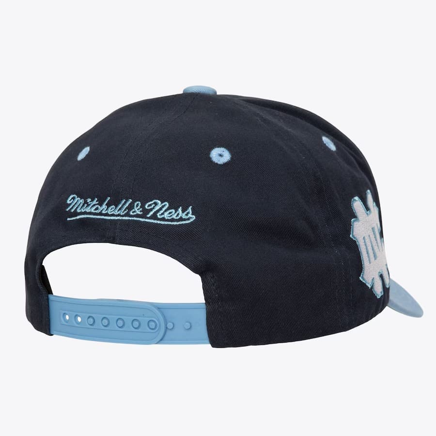 Бейсболка Mitchell & Ness Navy North Carolina Tar Heels Block Sweep Pro Snapback Hat